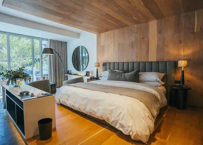 Pod Camps Bay By The Oyster Collection Hotel Cape Town
